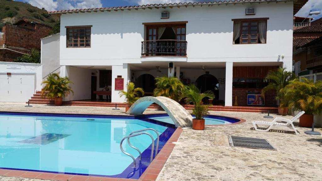 Hotel Tamarindo Resort 索佩特兰 外观 照片